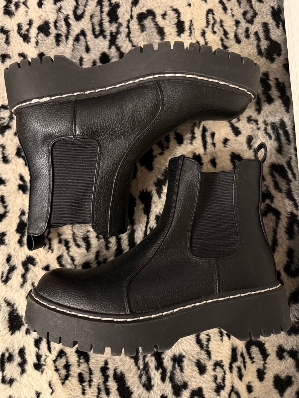 Sincerly Jules Black Lug Sole Chelsea Combat Boots
